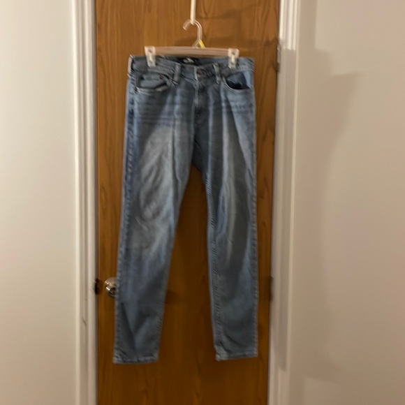 Hollister - Picture 1 of 2